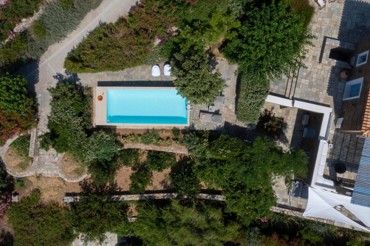 Luxury Villa By The Beach Steniaí Exteriör bild