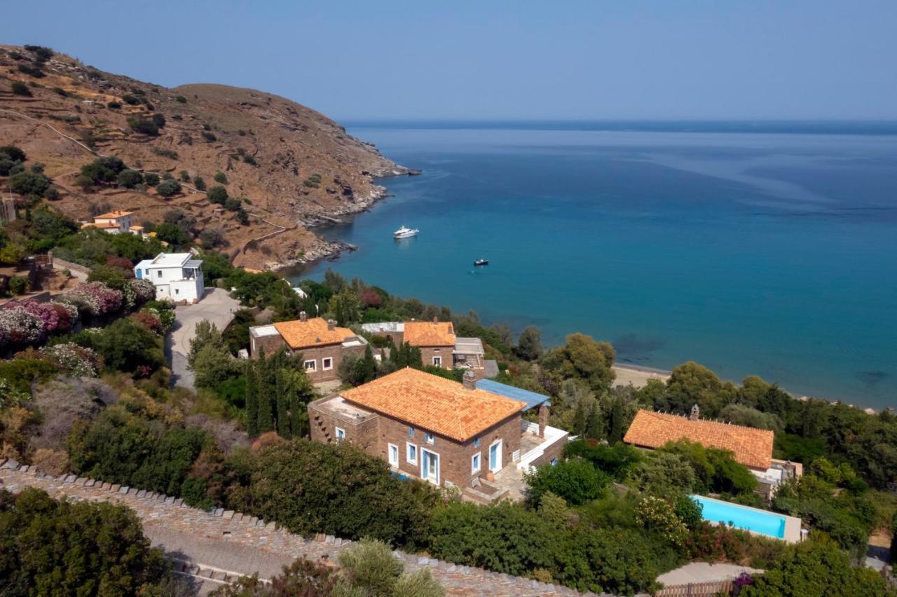 Luxury Villa By The Beach Steniaí Exteriör bild