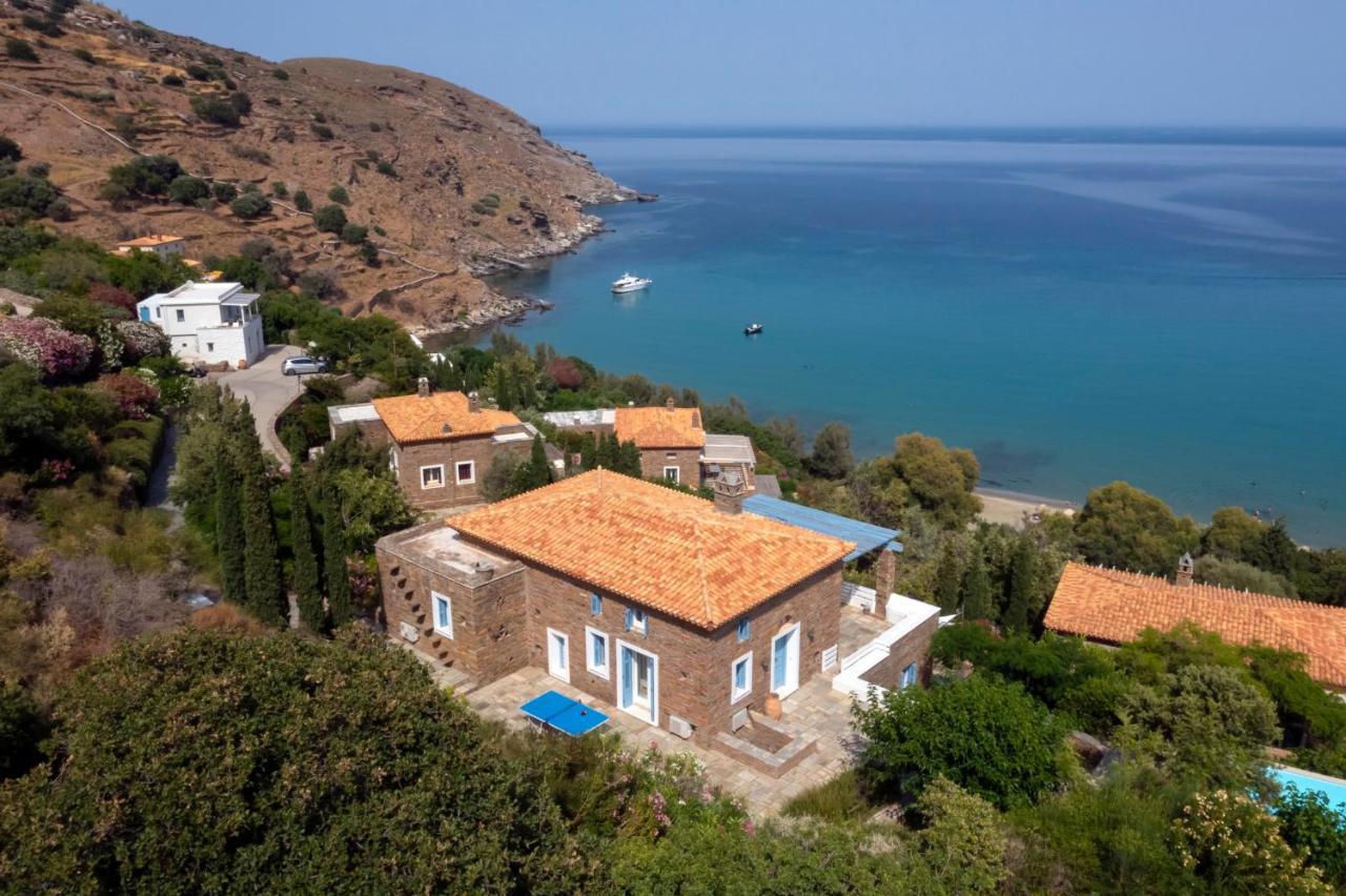 Luxury Villa By The Beach Steniaí Exteriör bild