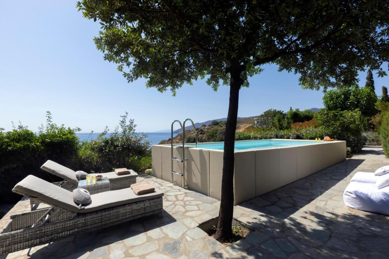 Luxury Villa By The Beach Steniaí Exteriör bild