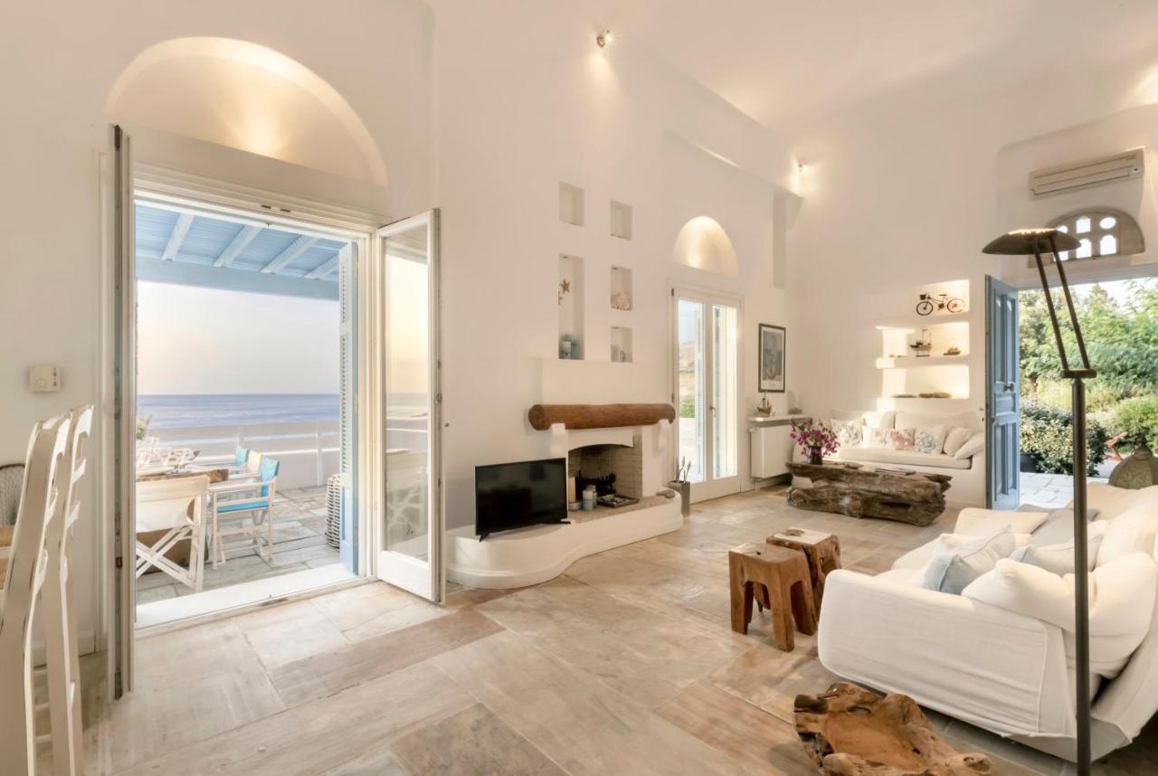 Luxury Villa By The Beach Steniaí Exteriör bild